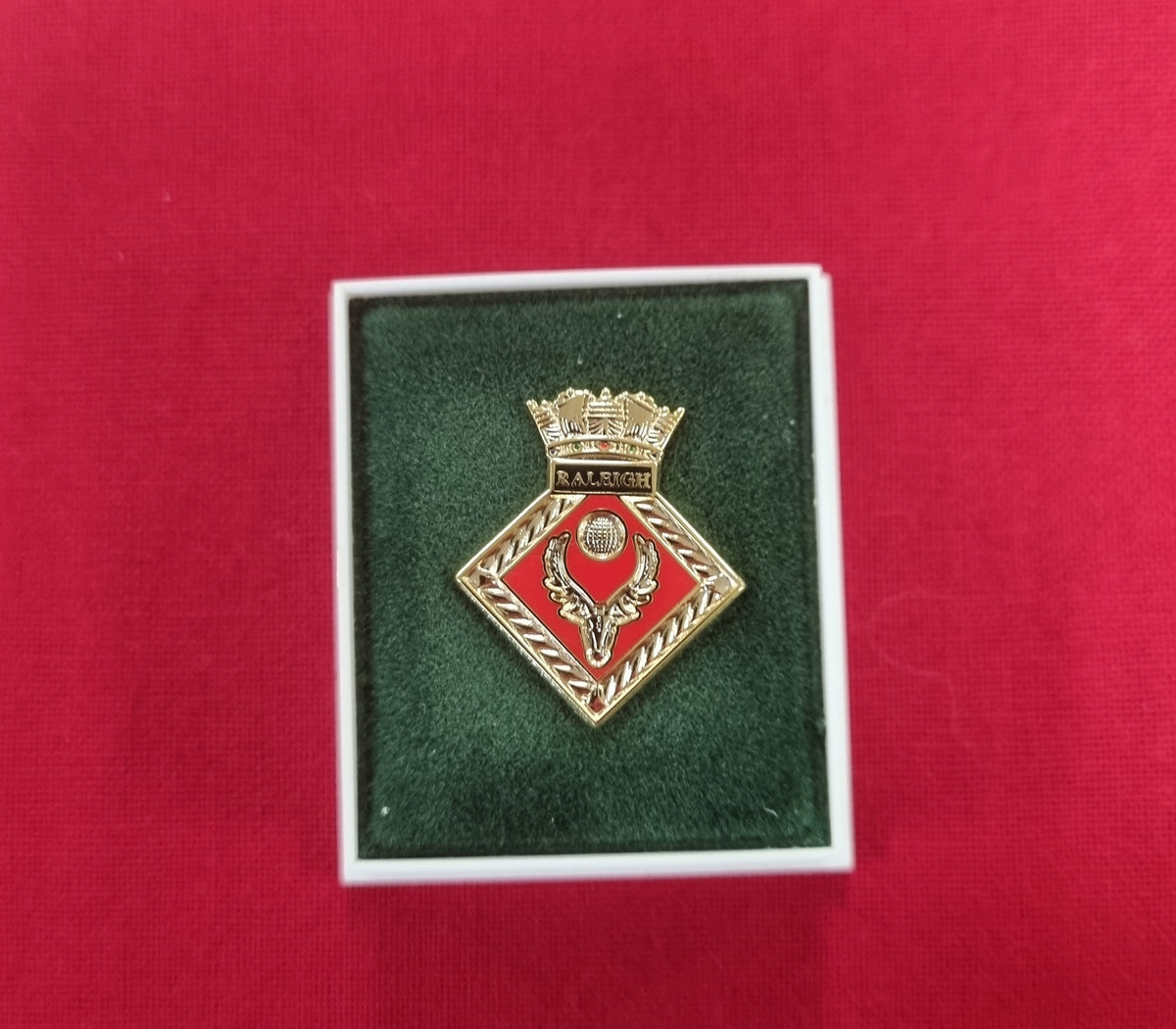 Boxed Royal Navy lapel pin, another design
